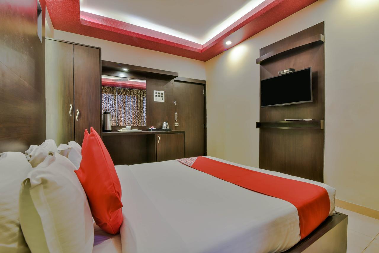 Hotel Manoshanti 帕纳吉 外观 照片