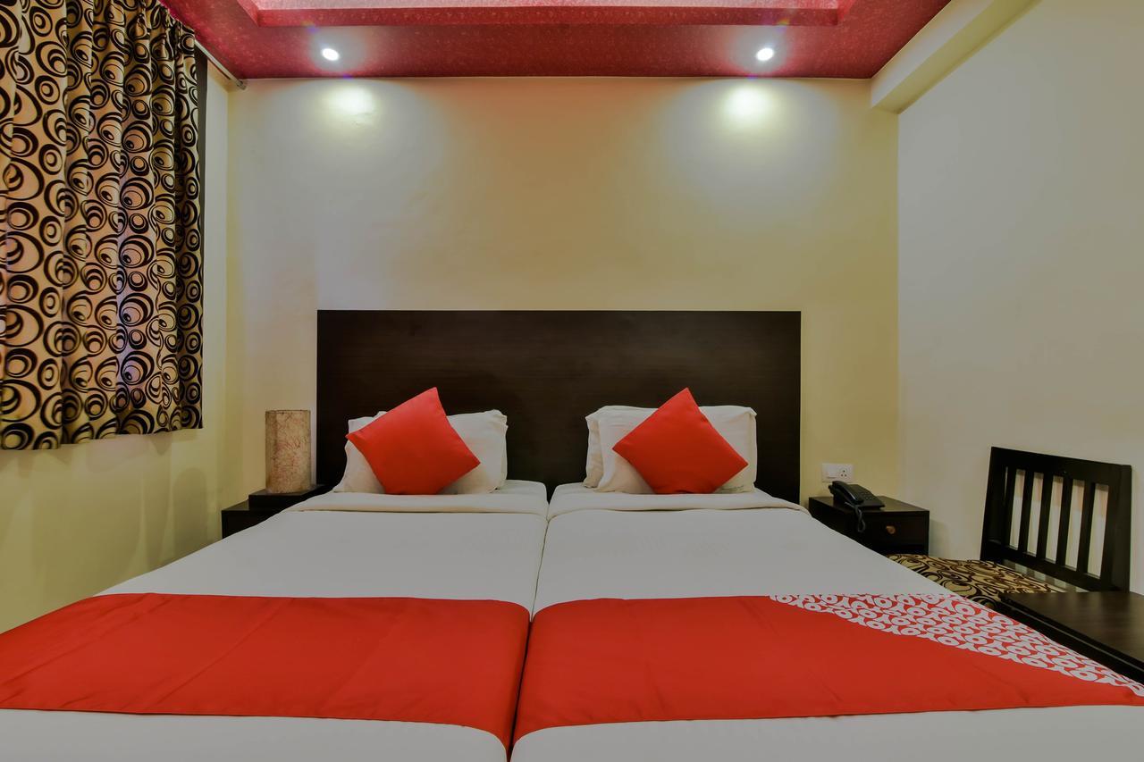 Hotel Manoshanti 帕纳吉 外观 照片