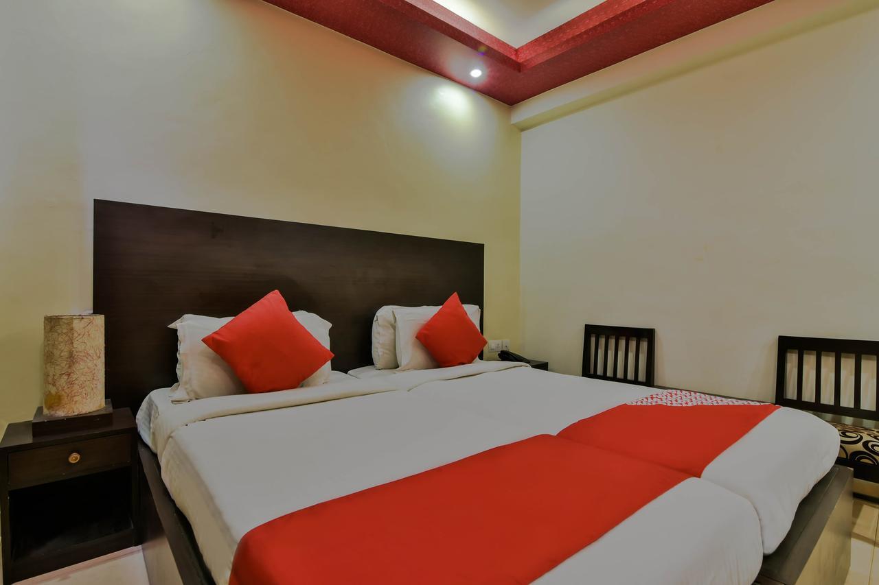 Hotel Manoshanti 帕纳吉 外观 照片