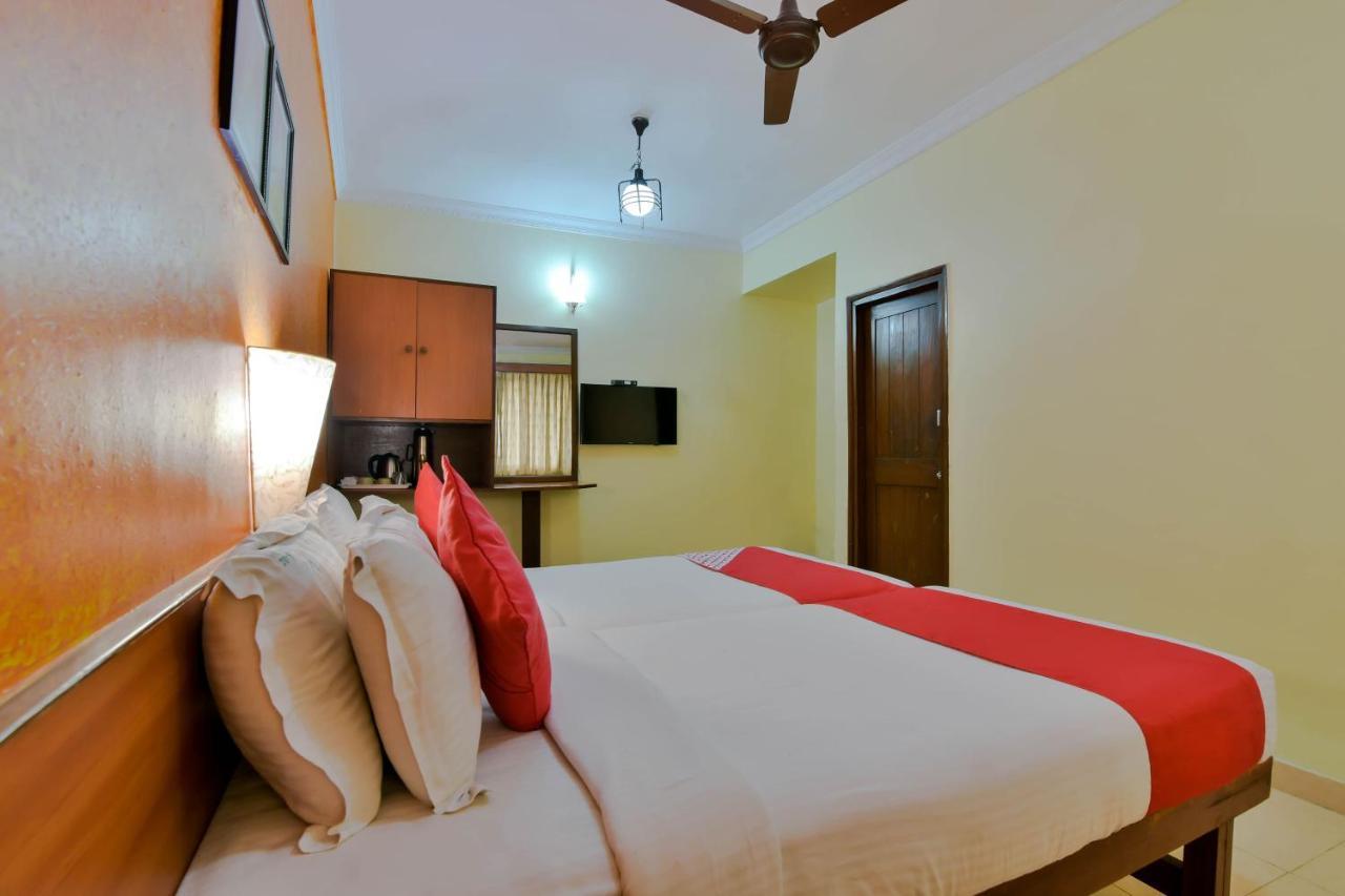 Hotel Manoshanti 帕纳吉 外观 照片